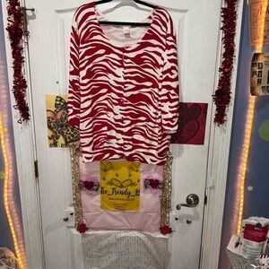 NWT Monroe and Main Red and White Zebra Print Sweater button up size 3x